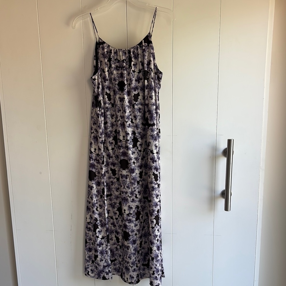 Midi Dress Dark Blue and White Floral size 8